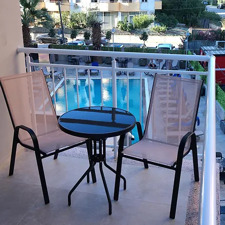 Duo Lux Golem (Tirana)