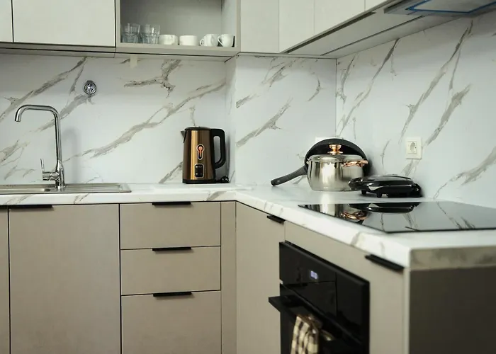 Duo Lux * Golem (Tirana)